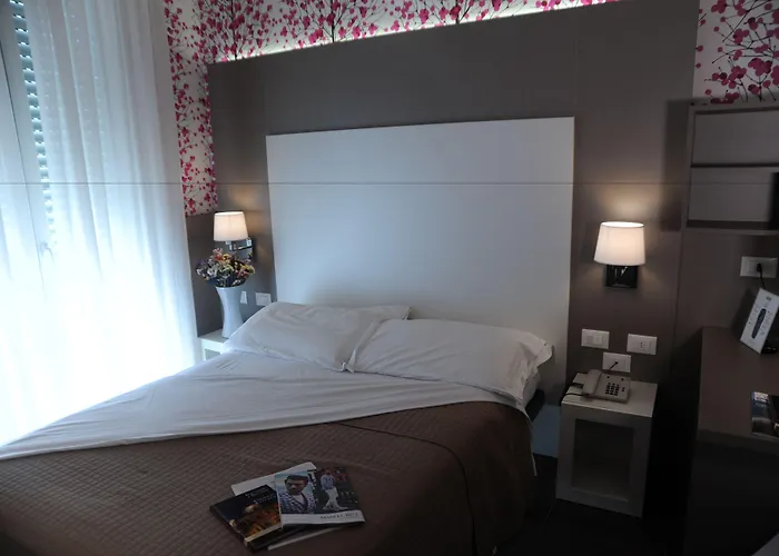 Hotel Astoria 3*