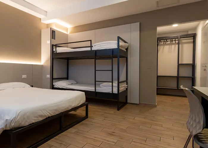 阿斯托瑞亚酒店 3*