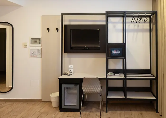 Astoria Hotel 3*